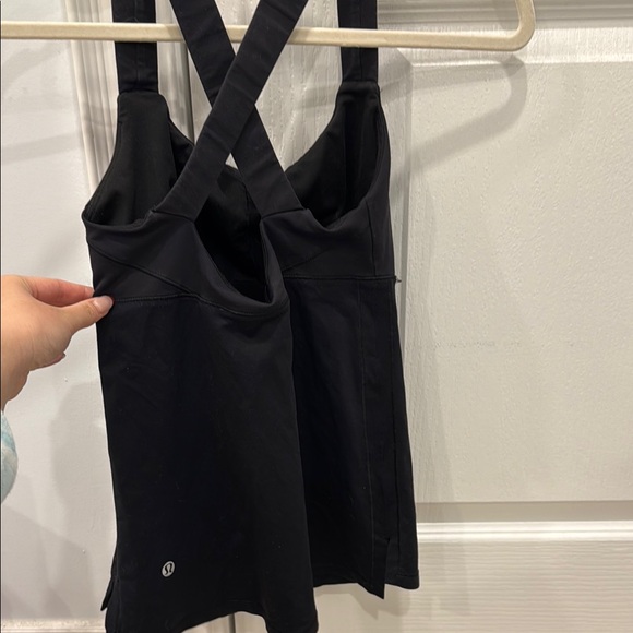 Lululemon Women's Black Sleeveless Top - Picture 2 of 2